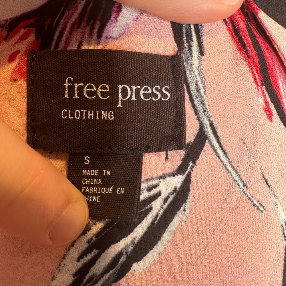 Free Press - V Neck Smocked Waist Ruffle Floral Chiffon Dress- Size Small - Picture 6 of 6